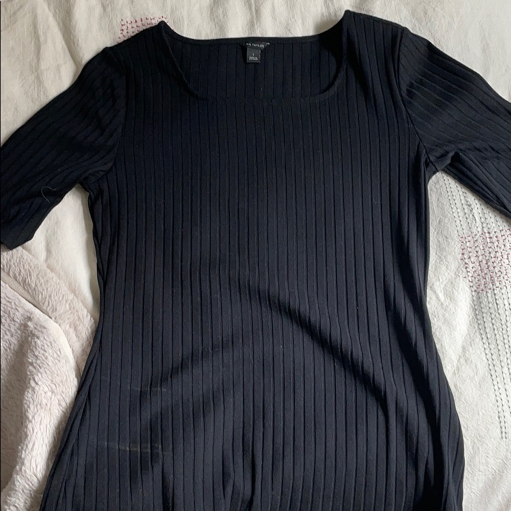 Black Quarter Sleeve Top